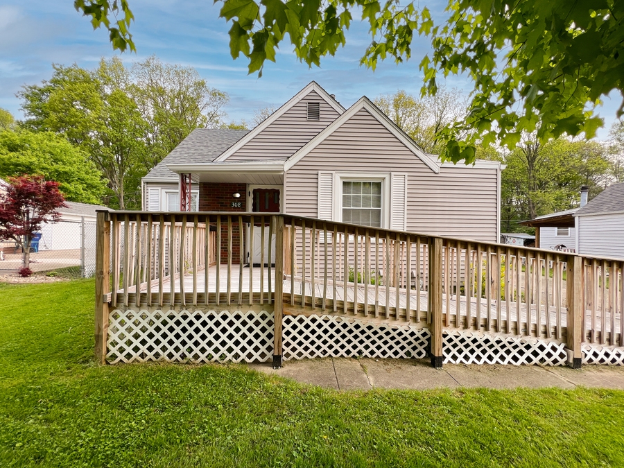 Anderson, IN Office & Realtors Carpenter Realtors, Inc.