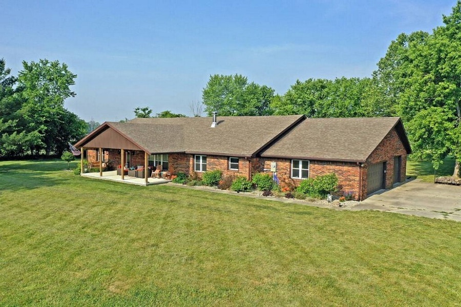 Shelbyville Active Listings Carpenter Realtors, Inc.