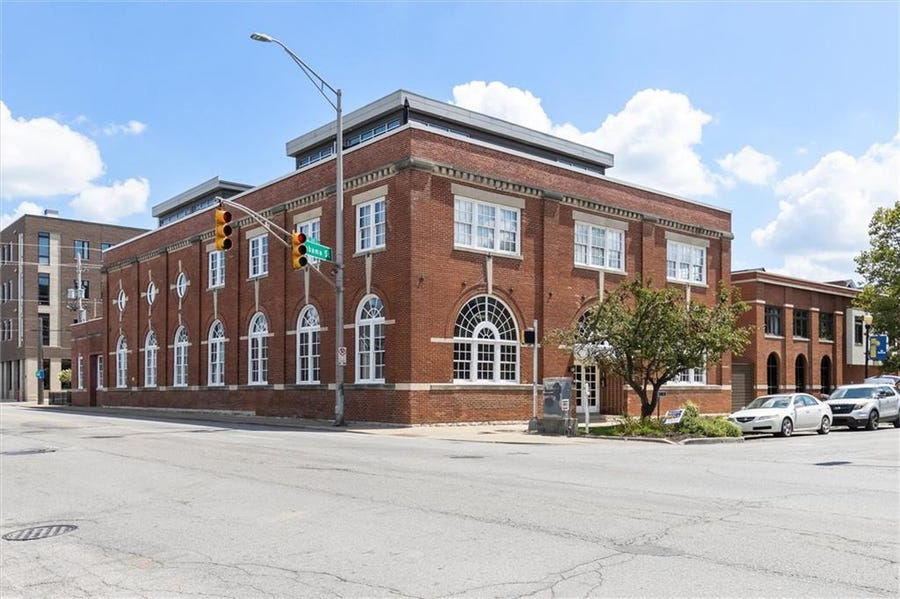 Brownsburg, IN Office & Realtors Carpenter Realtors, Inc.