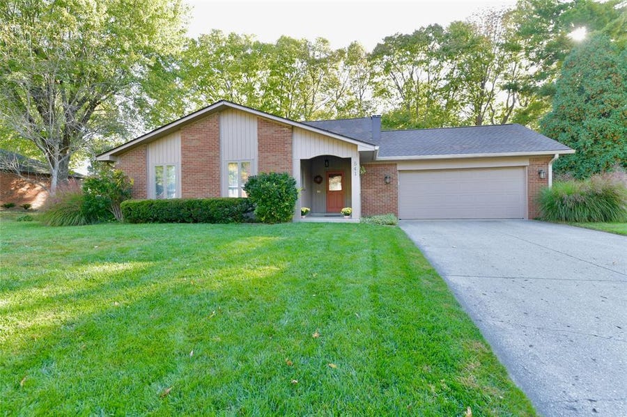 Greenwood, IN Office & Realtors Carpenter Realtors, Inc.