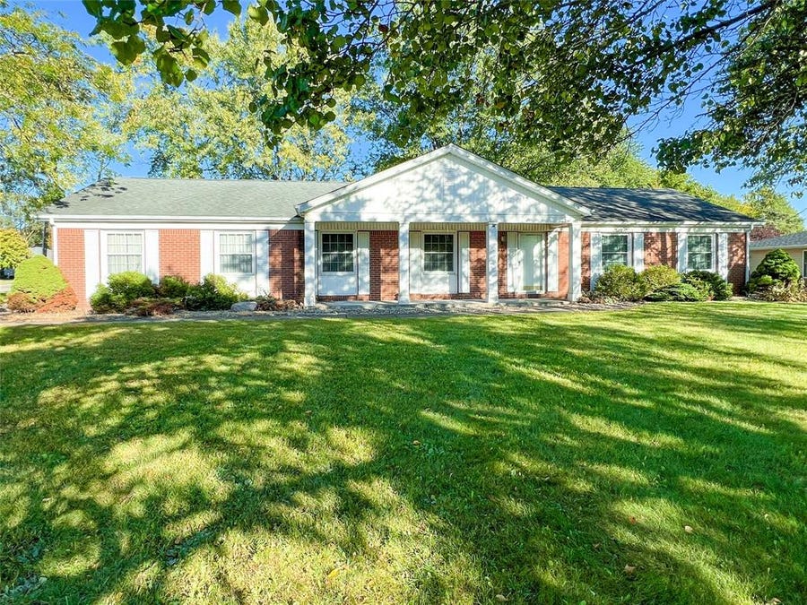 Anderson, IN Office & Realtors Carpenter Realtors, Inc.